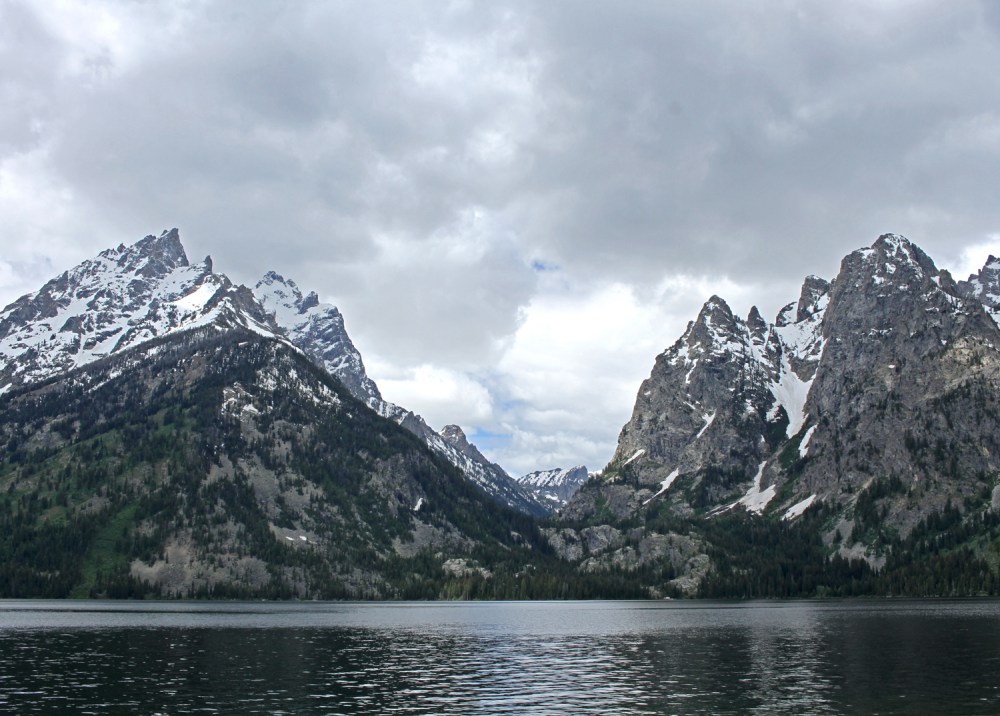 Tetons-over-the-lake